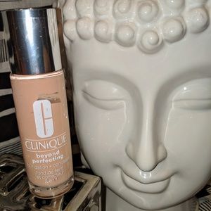 Clinique Beyond Perfecting Foundation/Concealer